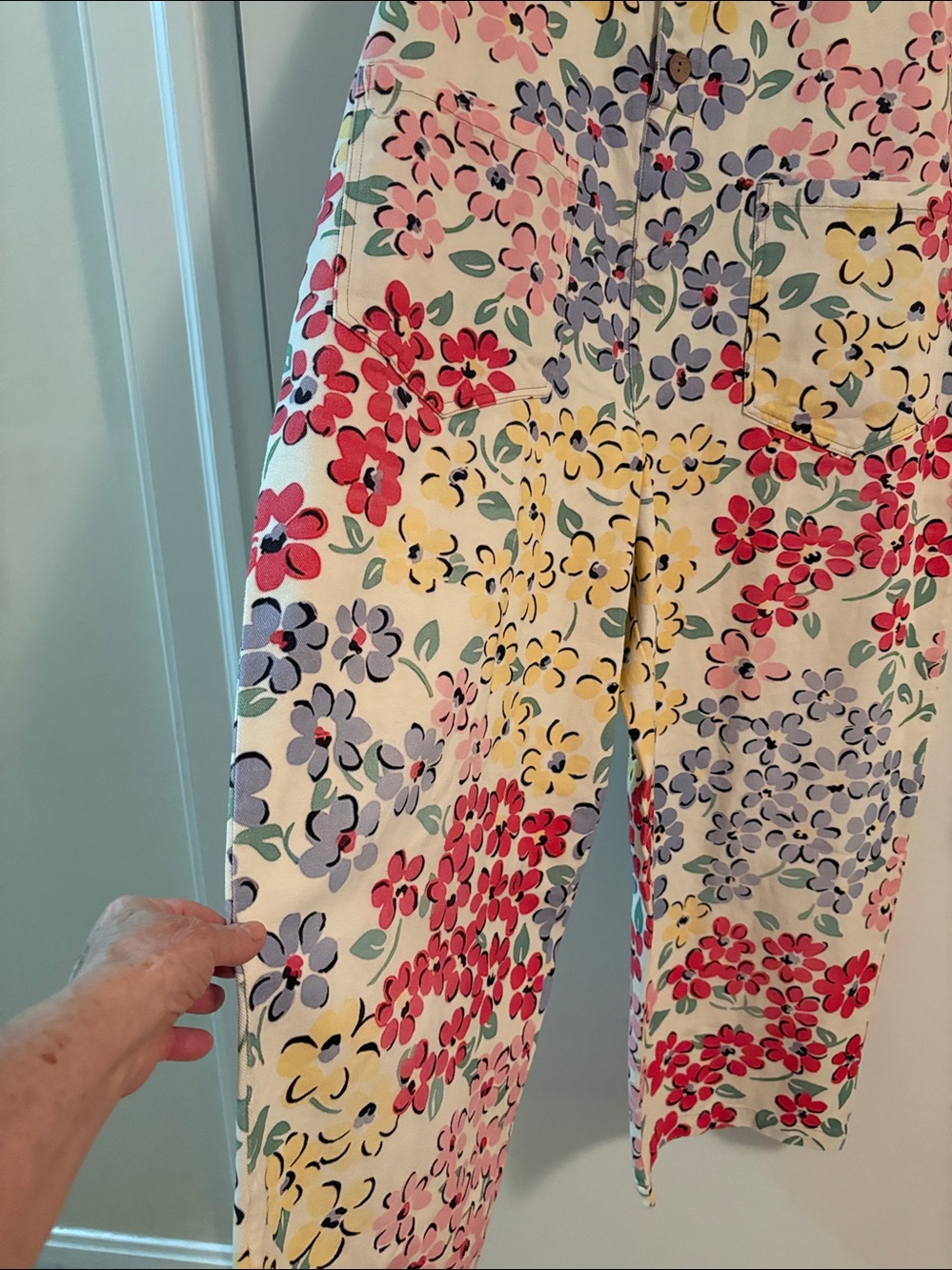 🌺 💮 Floral Overalls 🌼🌸 - Picture 3 of 6